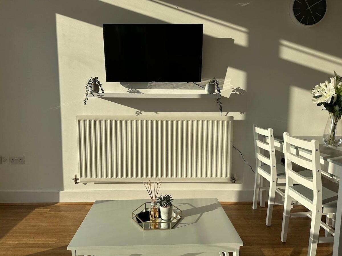 Luxury 1 Bedroom Apartment - City Centre - Balcony - Near O2 Academy Birmingham Kültér fotó